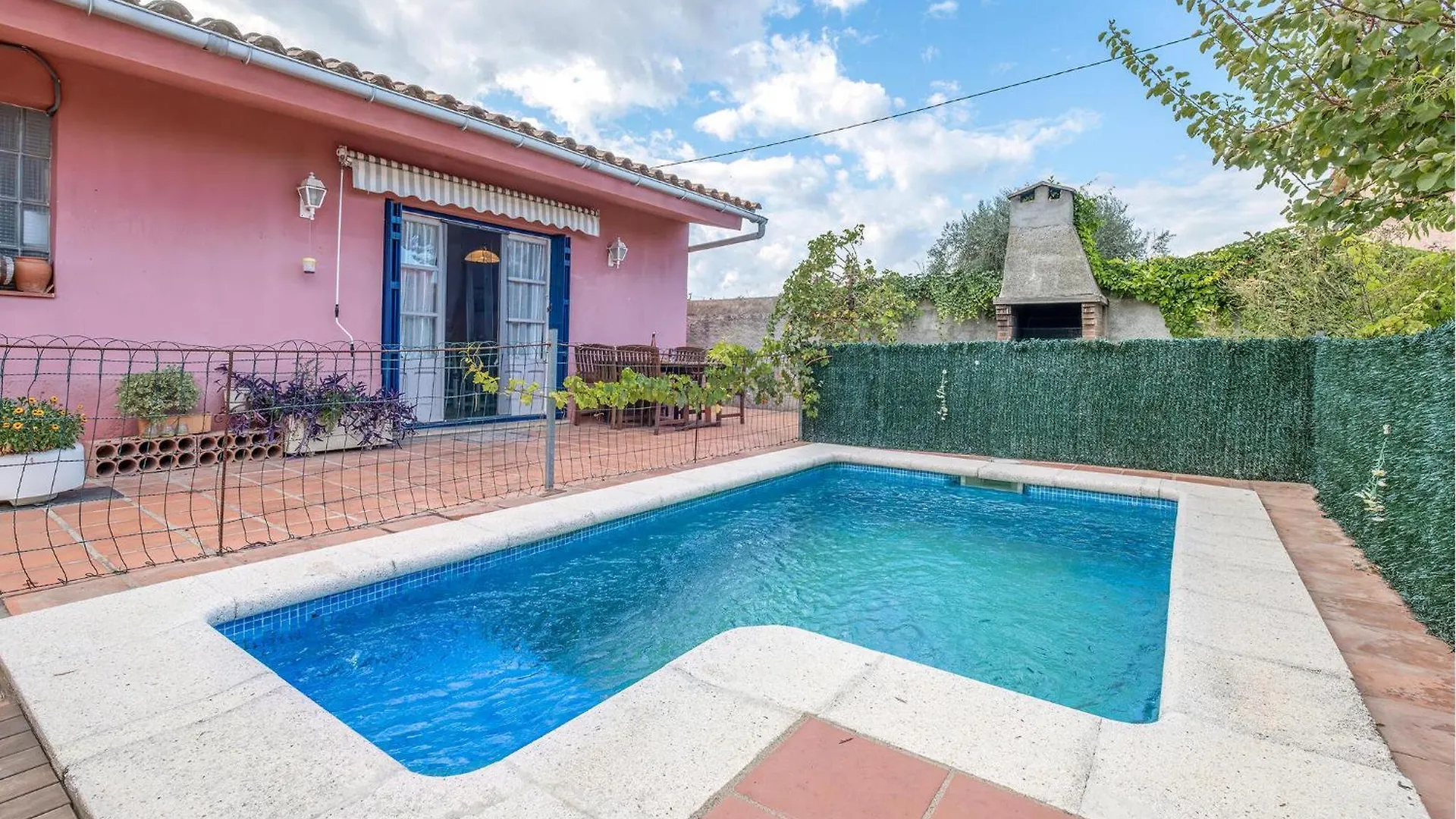 2 Bedroom Awesome Home In Sant Miquel De Fluvia
